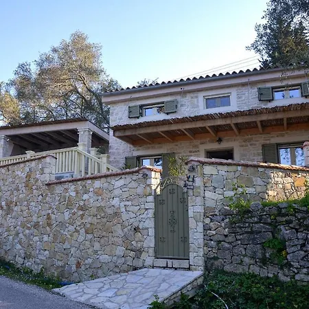 Вилла Family's Nest Лакка